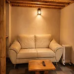 Апартаменти Jacuzzi Loft In The Center Of *