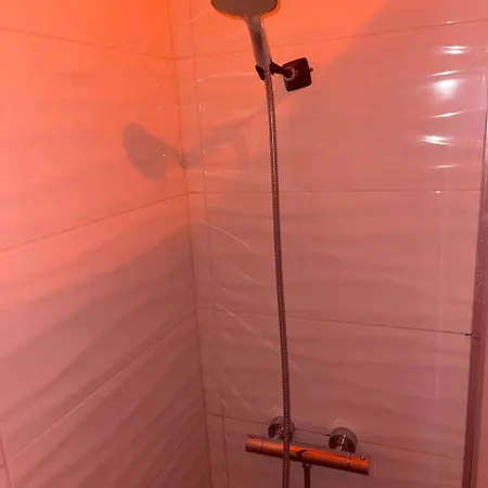 شقة Jacuzzi Loft In The Center Of *