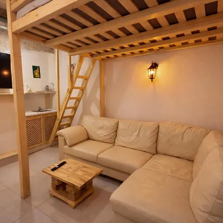 Апартаменти Jacuzzi Loft In The Center Of